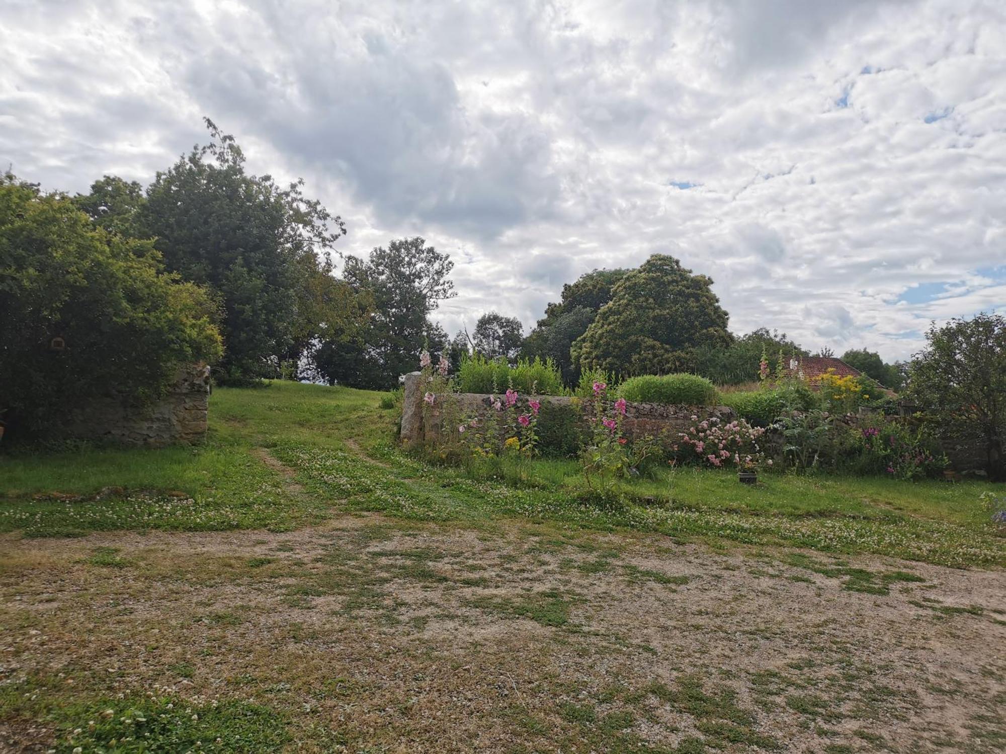 Chez Norbert Villa Quarre-les-Tombes ภายนอก รูปภาพ
